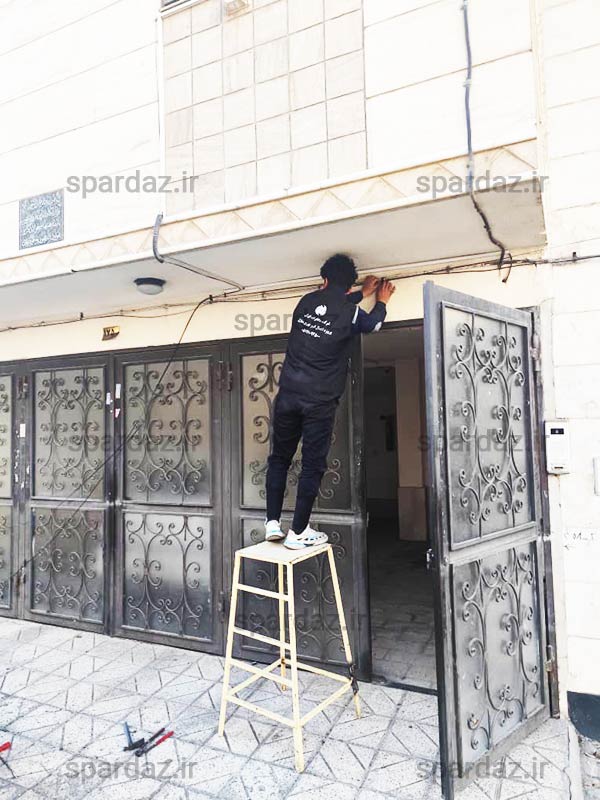 نصب و دراپکشی استاندارد فیبر نوری درب منازل مسکونی در مشهد